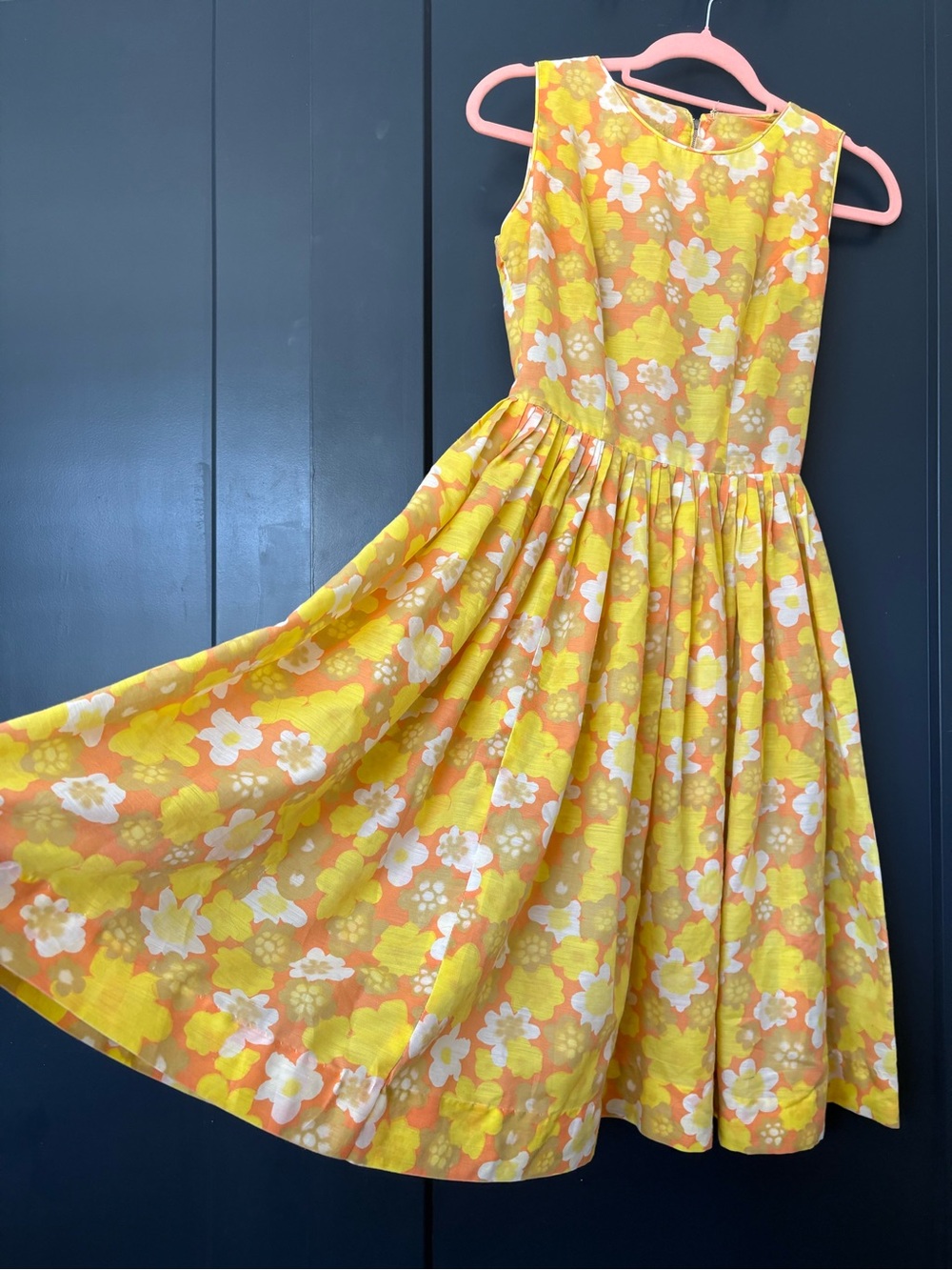 Vintage Yellow and White Floral Casual Dress - Picture 2 of 4
